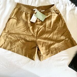 New with tags. H&M dress shorts.